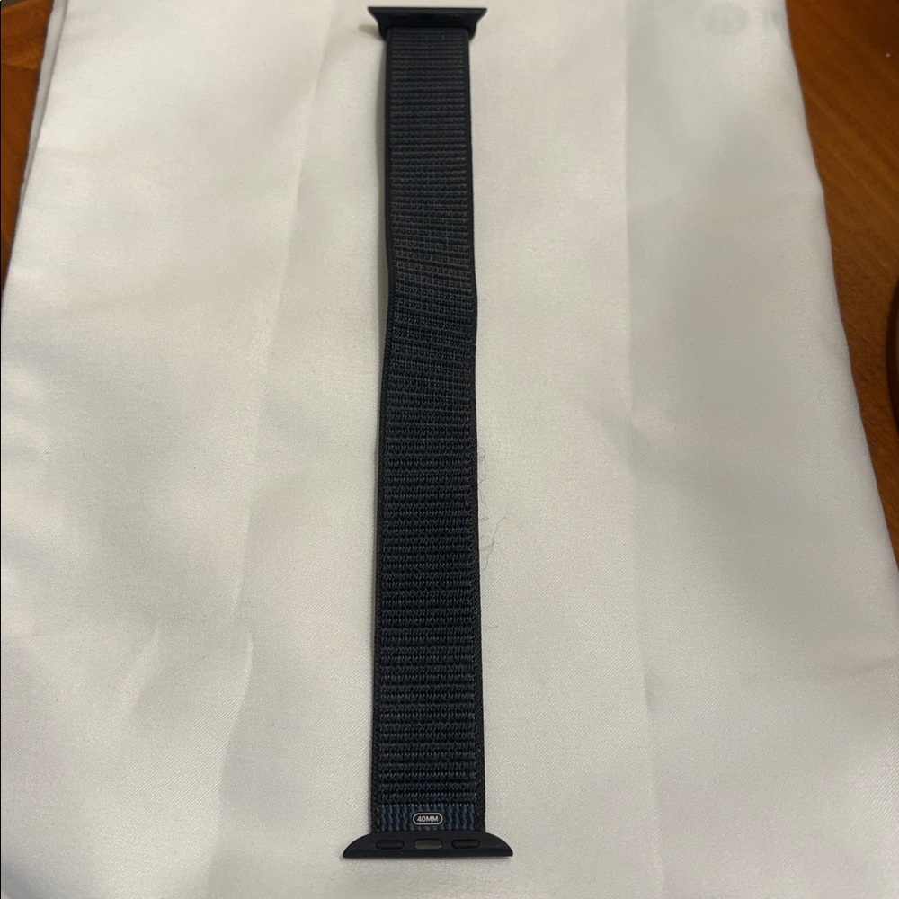 Apple 40 mm Dark Green Sport Loop Watch Band